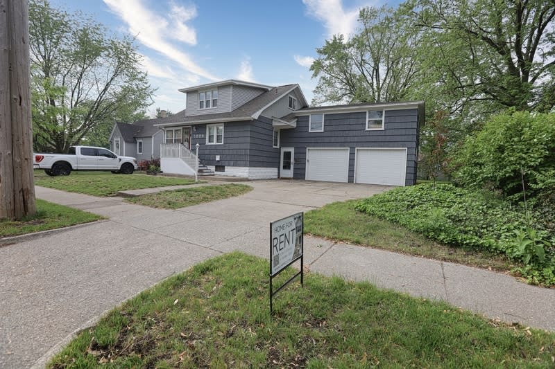 1009 1/2 Colfax Avenue