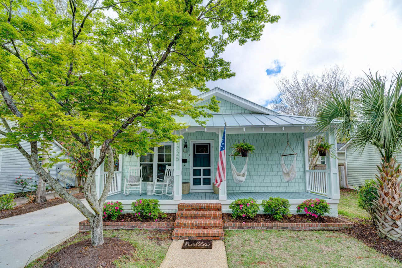 Midtown Rental in Forest Hills