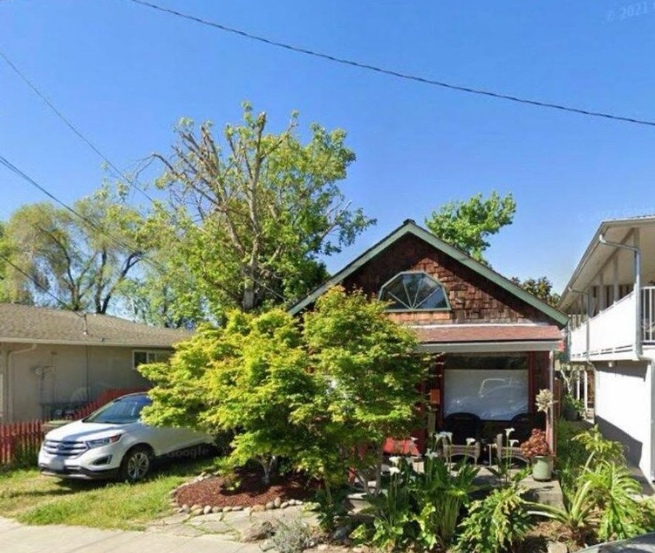 Charming 2BR House in Santa Cruz