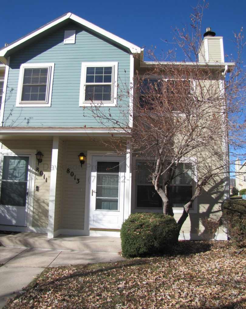 Great 2 Story Townhouse in the Briargate Area