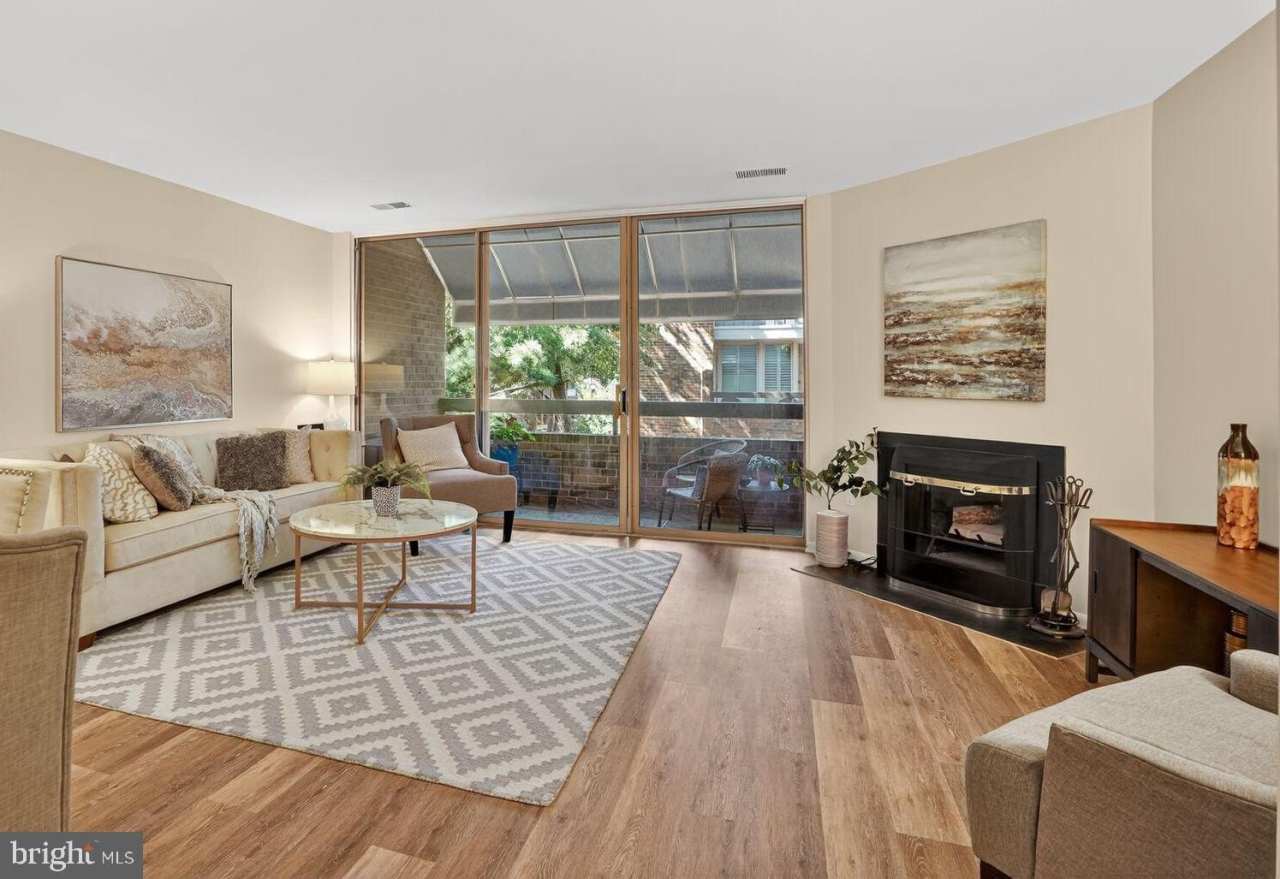 1729 S HAYES Street unit: 2