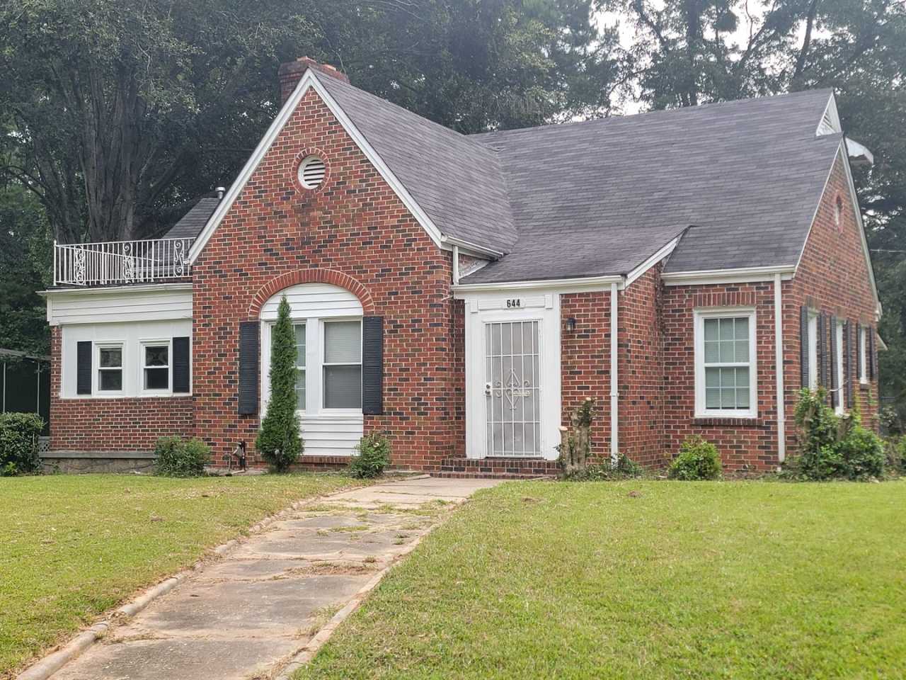 No Luxury Bells and Whistles But a Nice Clean Historic Home