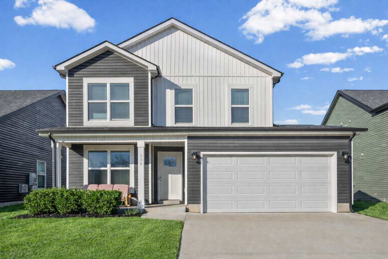 Pet Friendly Three Bedroom!