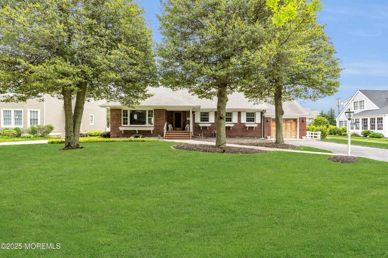 208 Trenton Boulevard