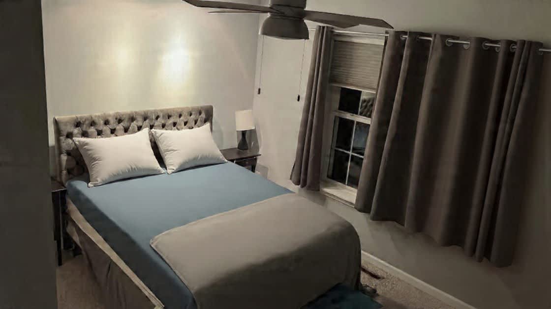 5220 Holly Lane North