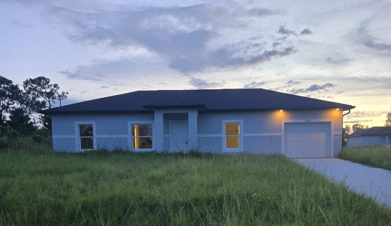 Brand New 3/2/1- South Lehigh Acres-