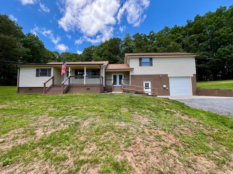 1719 Reed Road