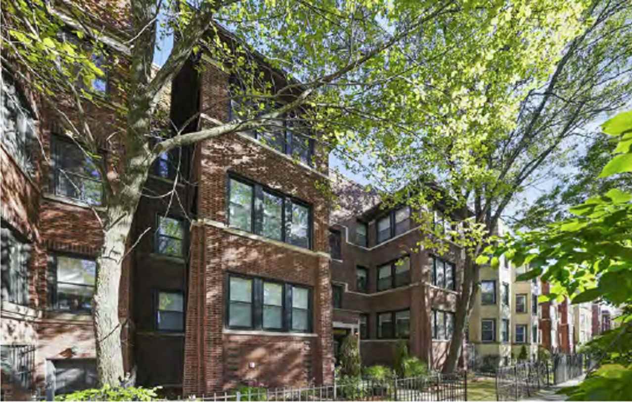 Spacious 4-Bedroom Duplex in Rogers Park With In-Unit Laundry  Pet-Friendly Living!