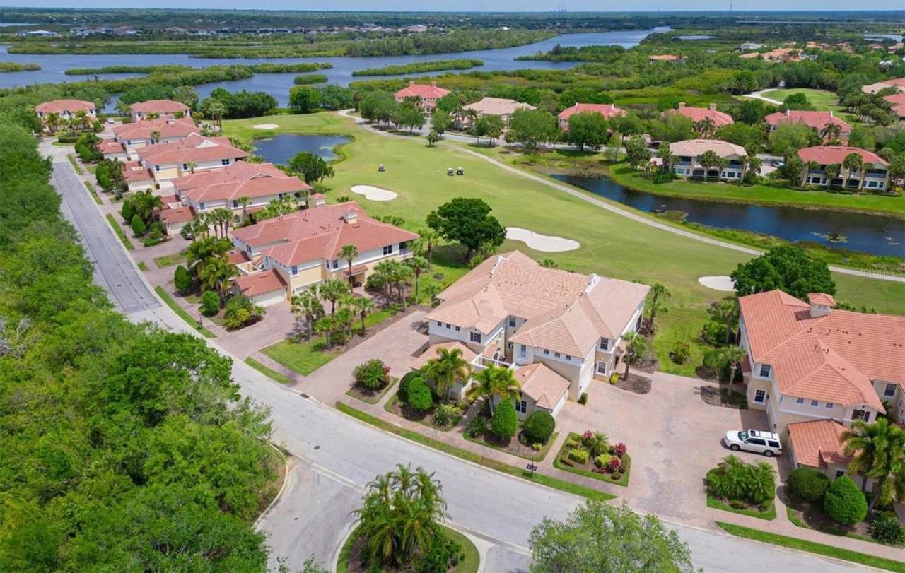 9435 DISCOVERY TERRACE