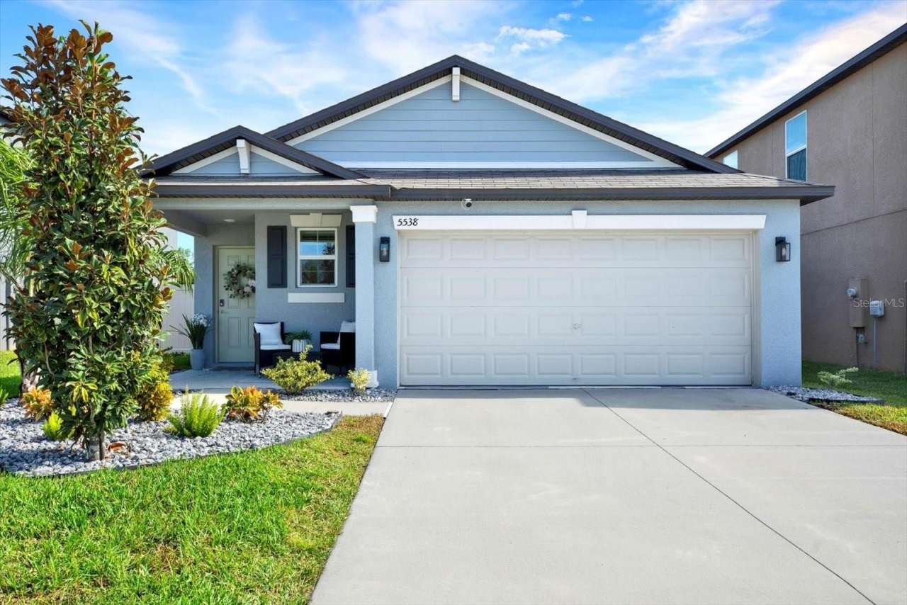 5538 BLUE AZURE DRIVE