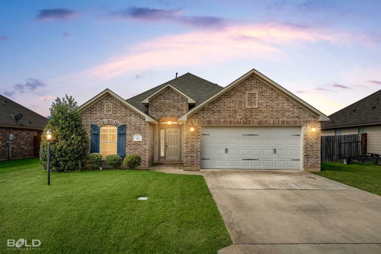 Brick Home In Haughton