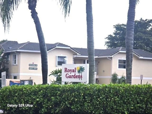 12185 Royal Palm Blvd