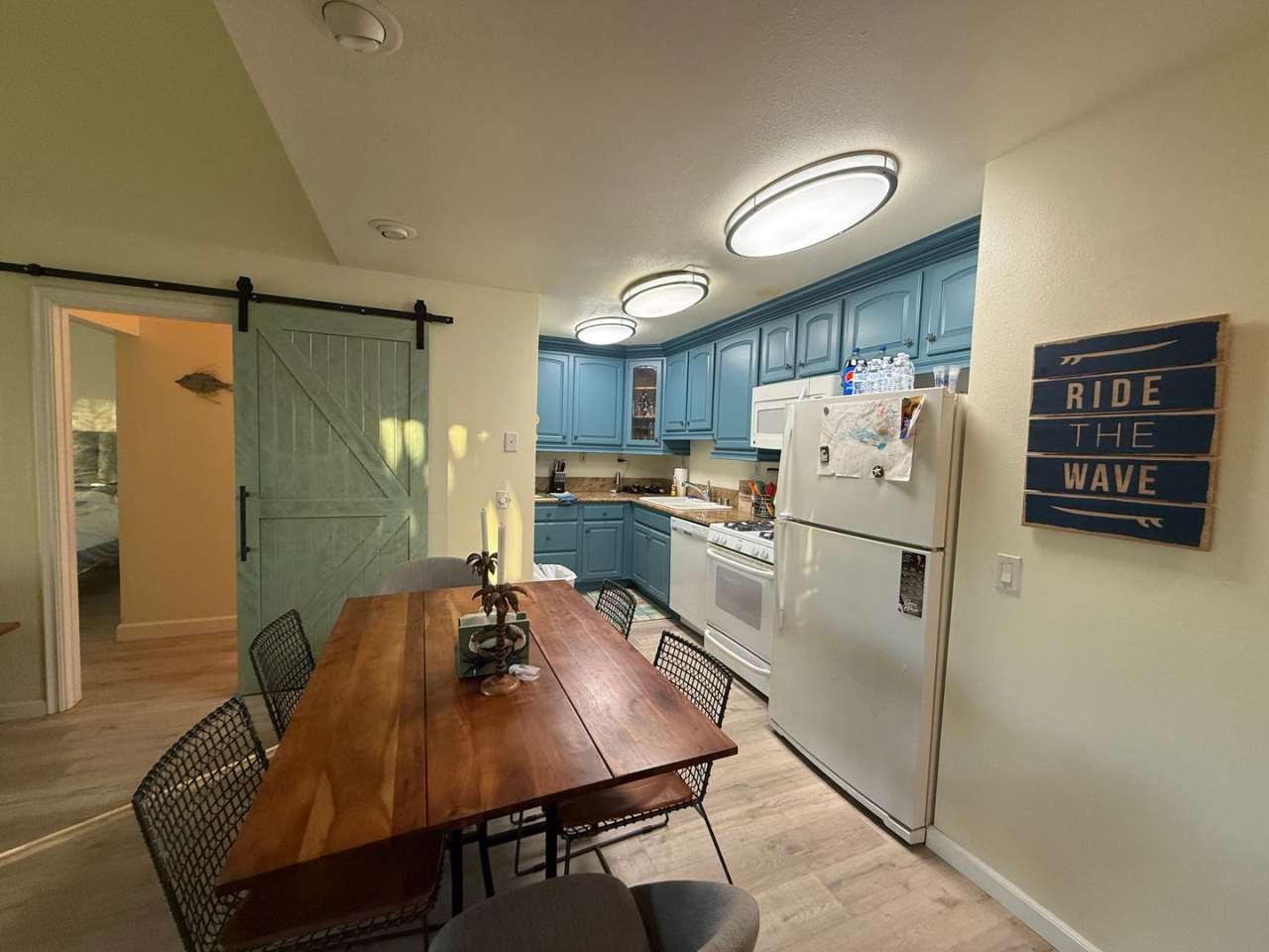 Fully Furnished Condo at the Beach