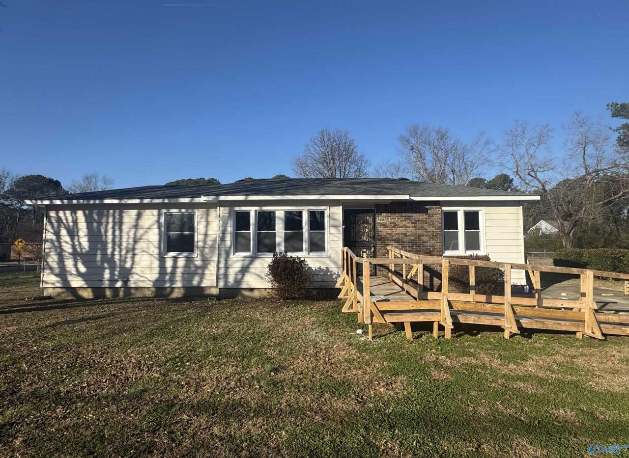 1601 Armstrong Street