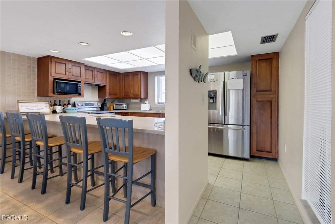 5015 Harbortown Lane unit: 104