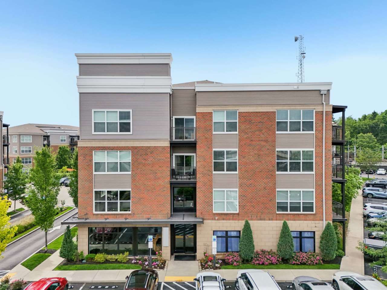 The Ashby at South Hills Village Station