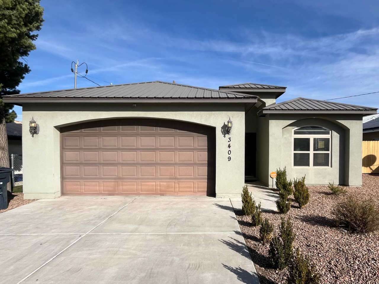 Lovely 3 Bedroom 2 Bathroom Home In NE ABQ!