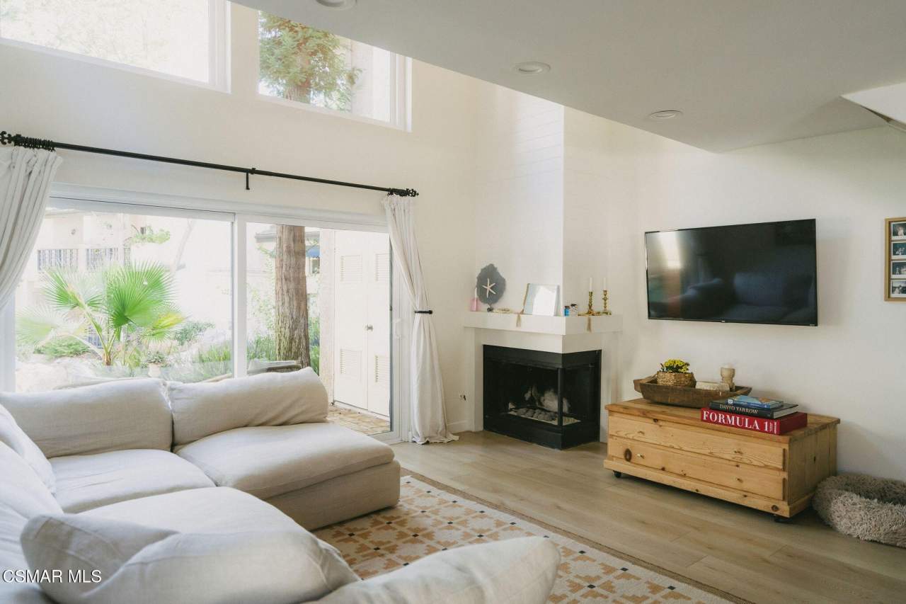 5716 Skyview Way unit: B