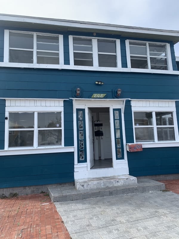 808 South Grandview Avenue - 1