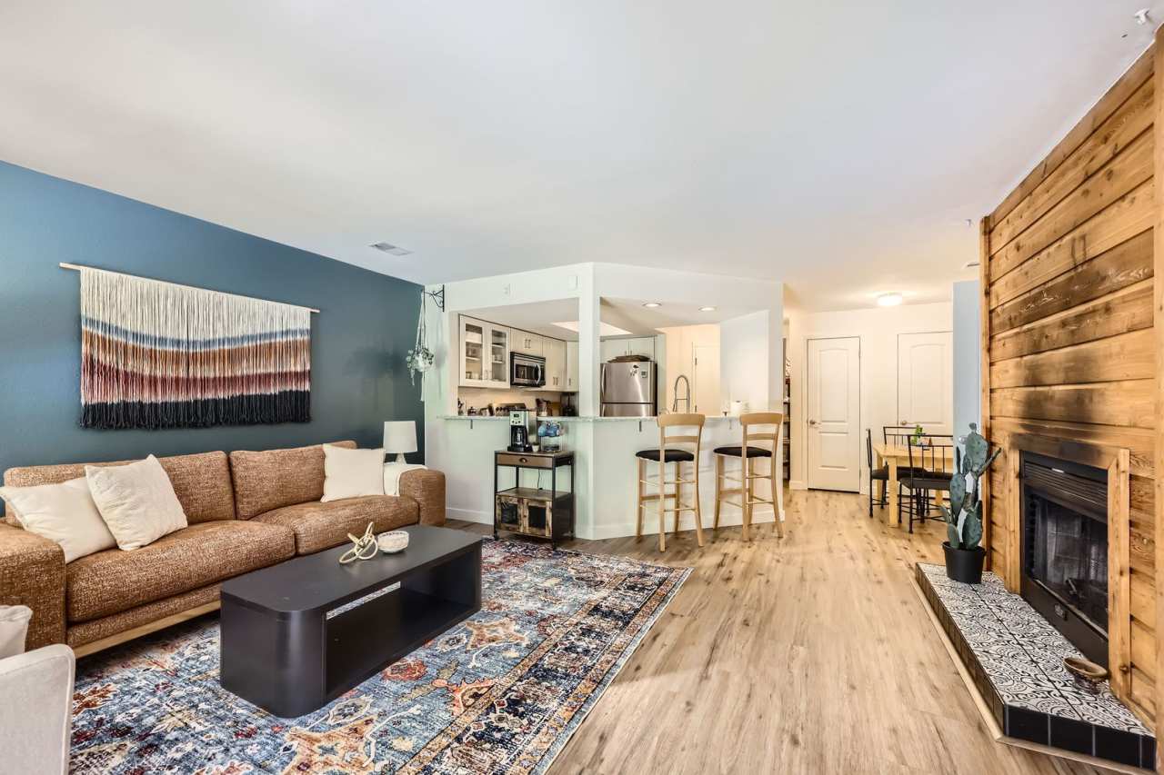 Nature Meets the City: Spacious  Elegant 1-BDR