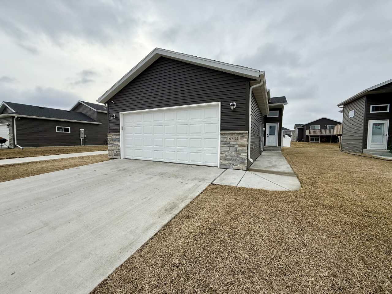 6734 69th Avenue South