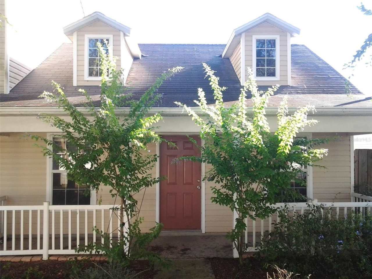 1004 PARK CENTRAL CIRCLE