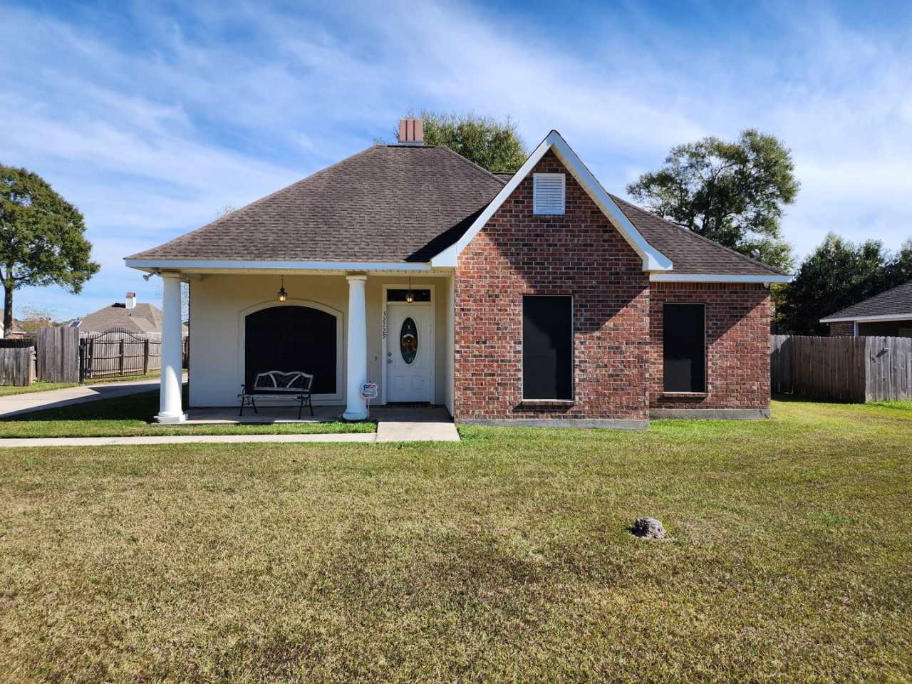 3 bedroom home in Acadiana Place subdivision