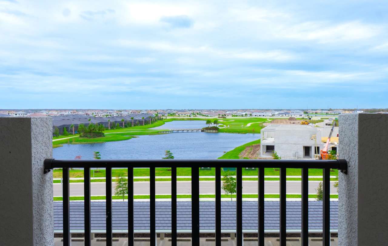 5583 Double Eagle Cir #4143 - The National - Favela