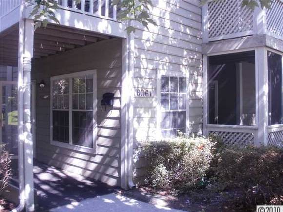 Two Bedroom Condo off Albemarle Road!