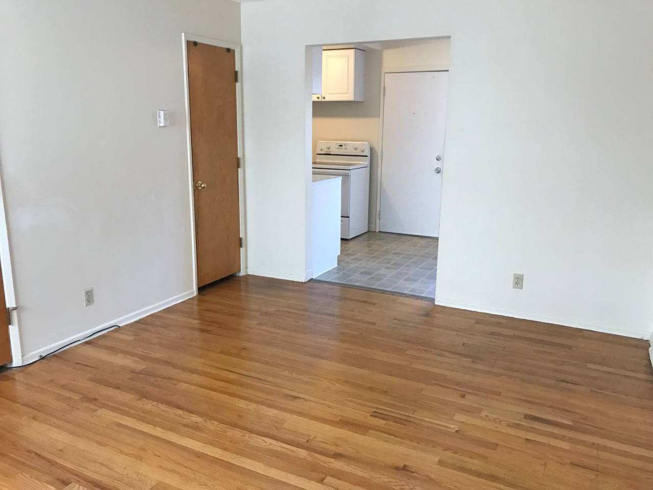 C2402 - Maple Court Apartments