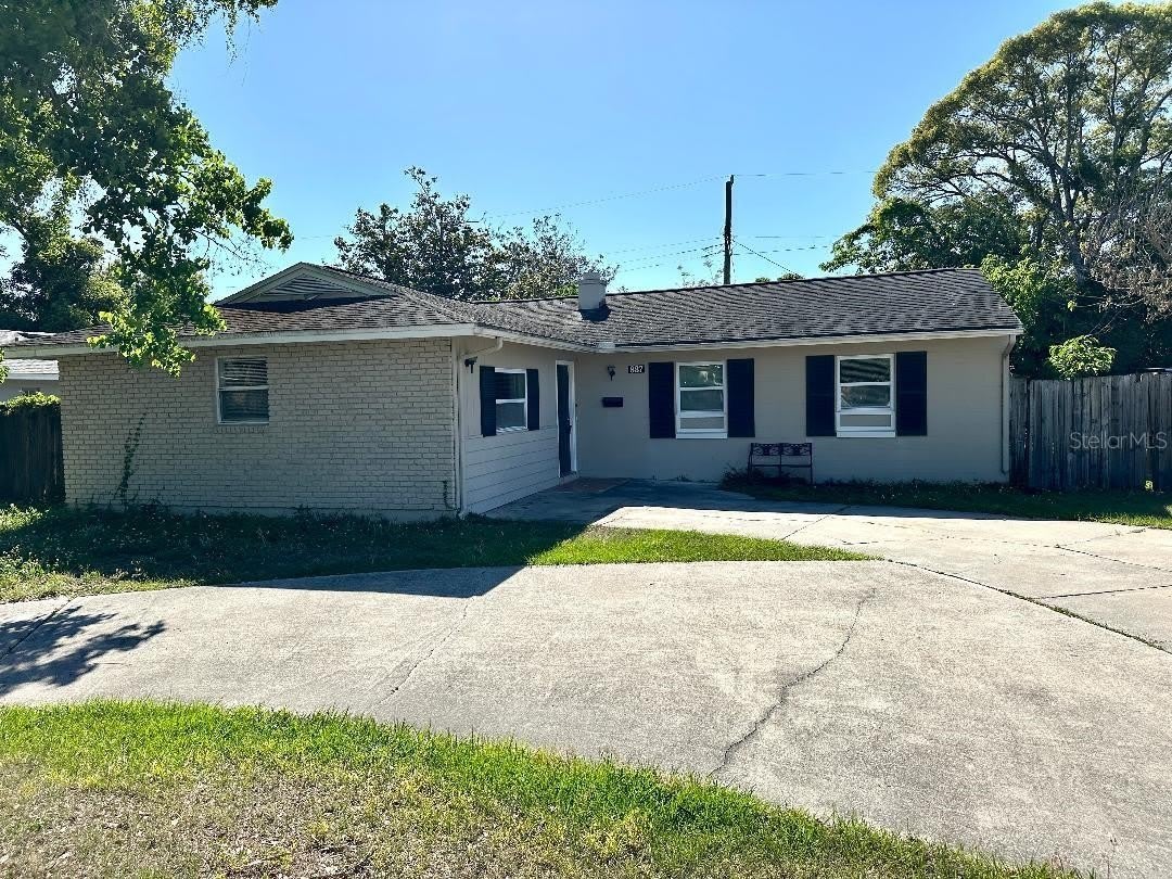 887 EASTBROOK BOULEVARD