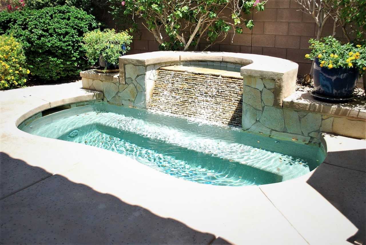 37810 Pineknoll Avenue