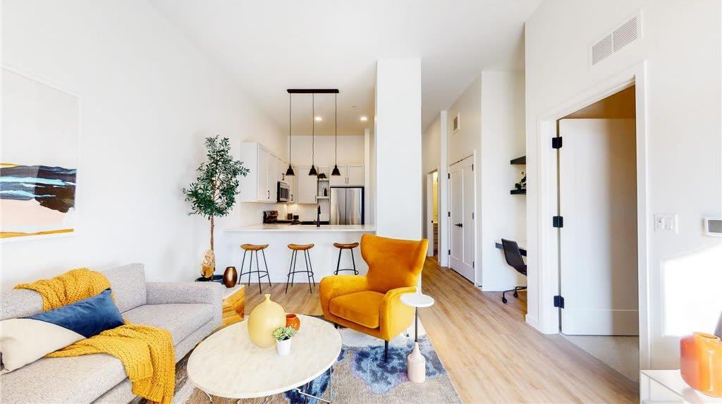 650 Portland Avenue S