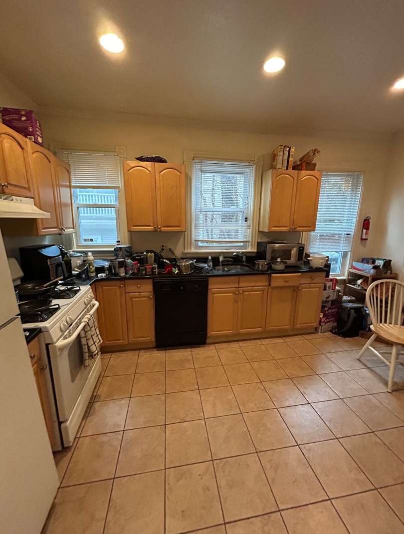 88 Hillside St #1A Boston MA 02120