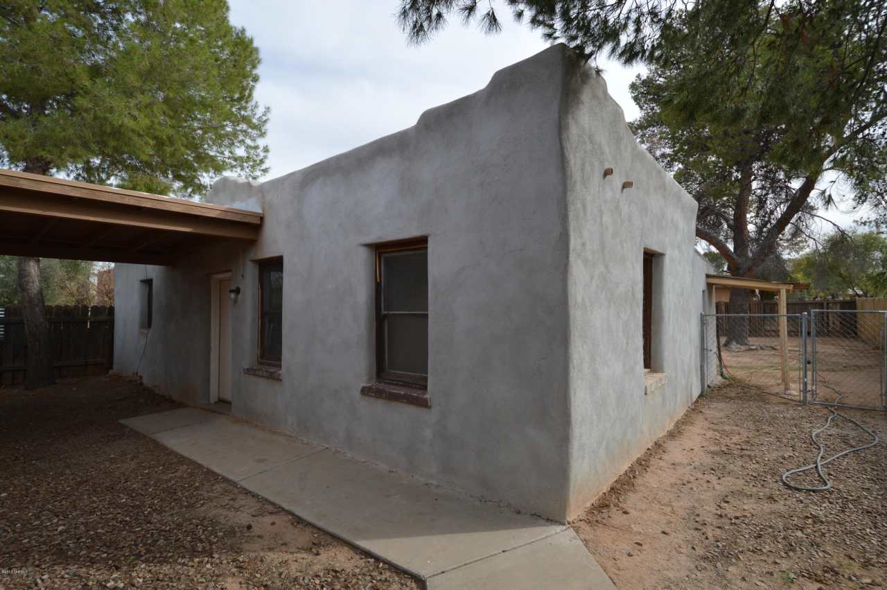 4116 E Flower Street