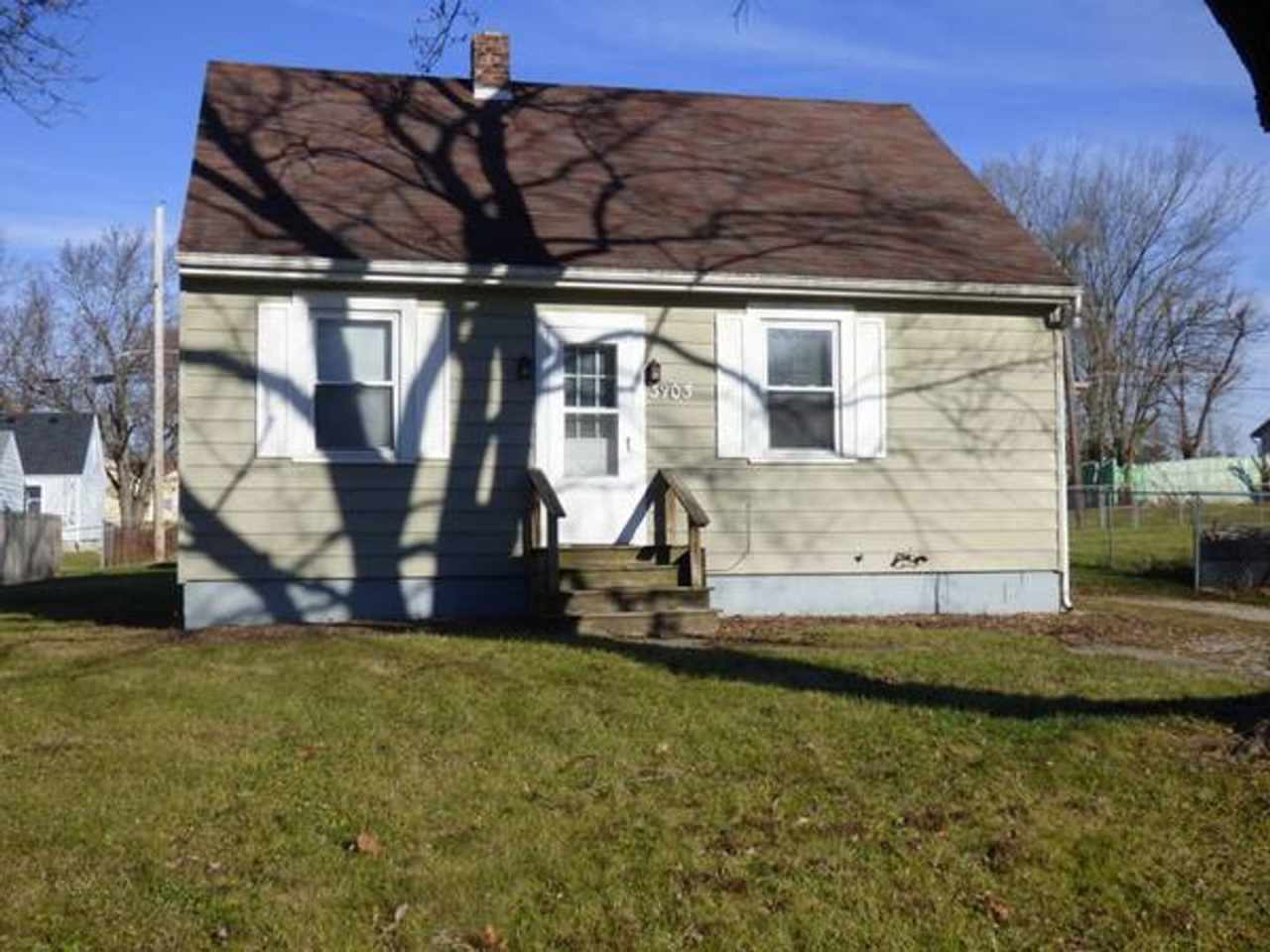 3903 Grayston Ave. - Spacious Two Bedroom Home - *Available Now*