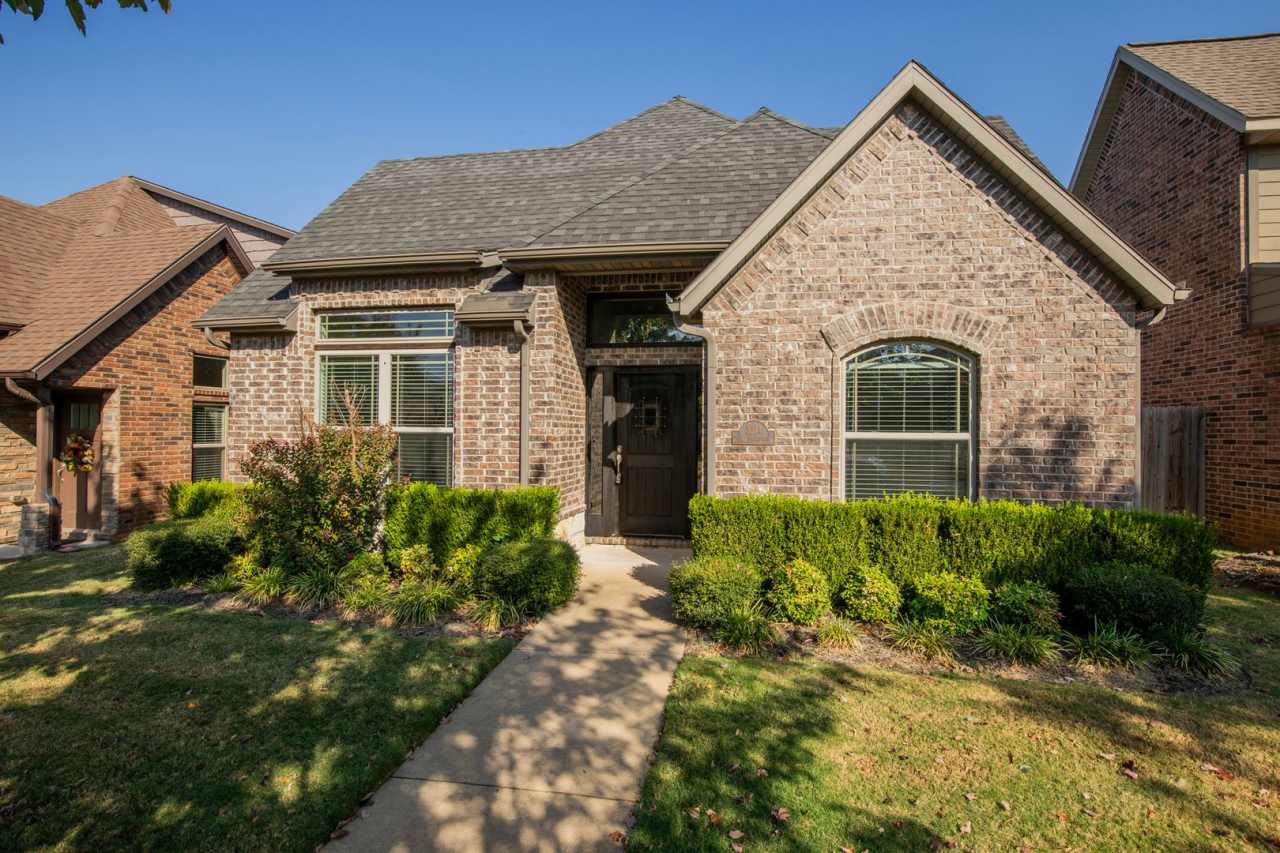 ***3214 Stonepoint Avenue***