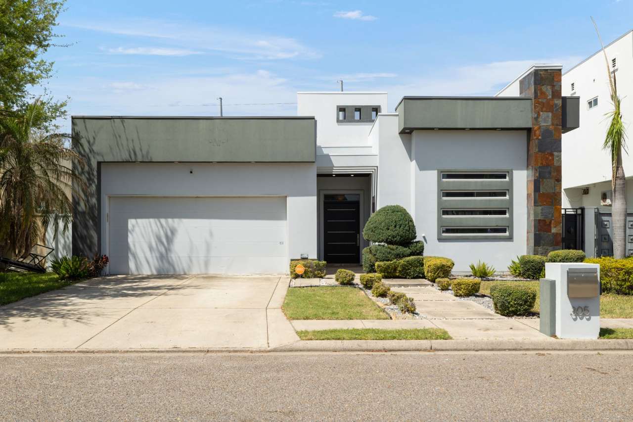 305 N Mockingbird Ave