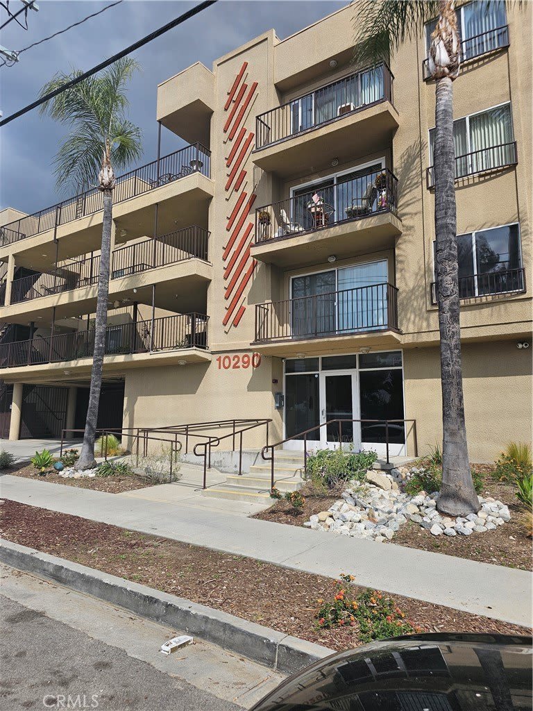 10290 Tujunga Canyon Boulevard