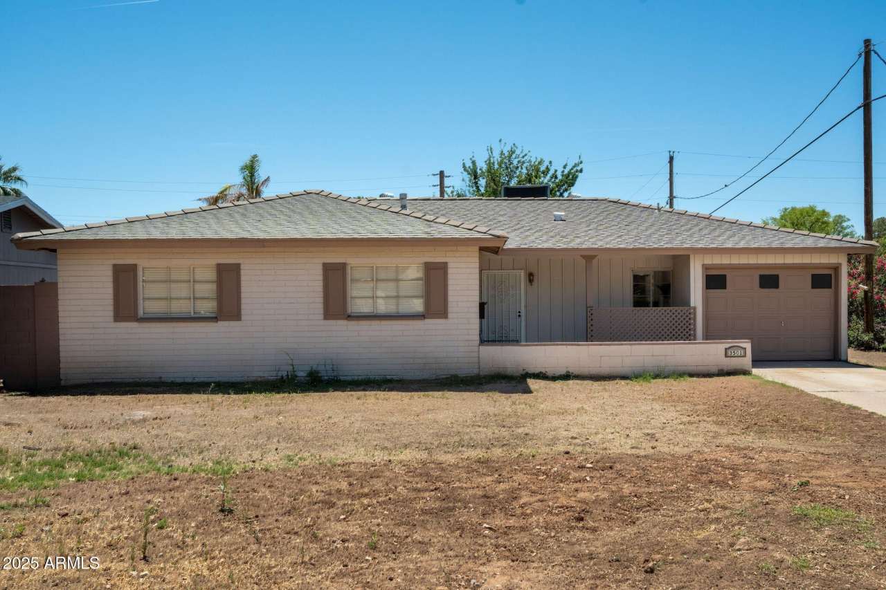 3501 E HAZELWOOD Street