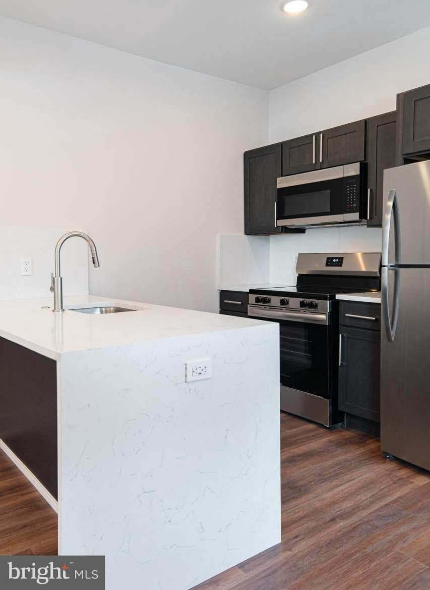 212 MANHEIM Street unit: 1