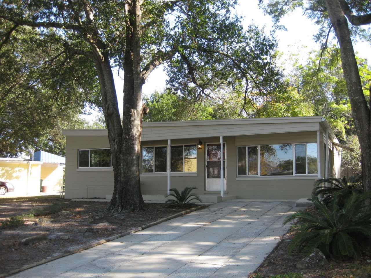 Quaint 2/2 Bungalow in Winter Park!