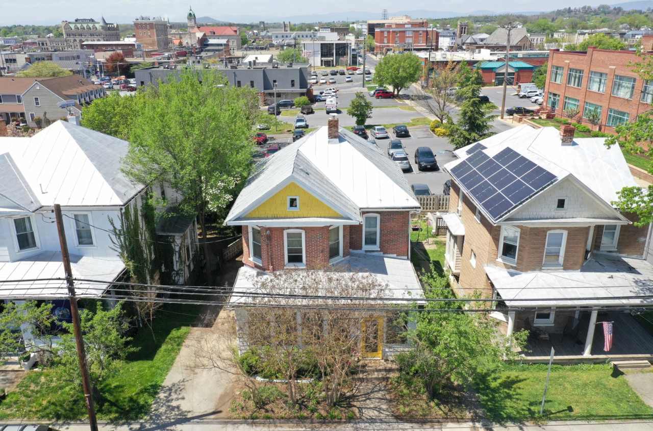 Home for rent in downtown Harrisonburg! - 81 Broad St