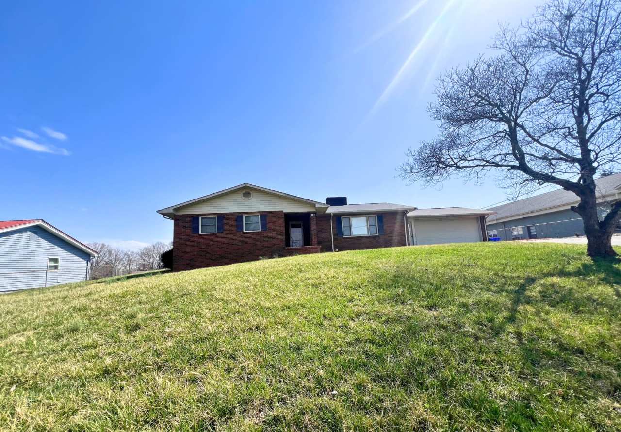 1097 North Carolina 18