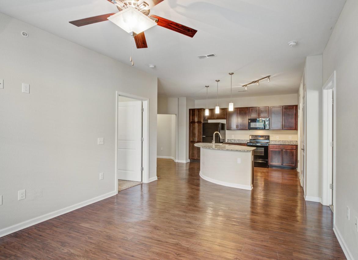 Reveal on Cumberland Apartments