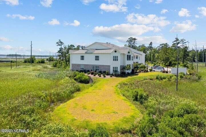 4203 River Road unit: Apt 201