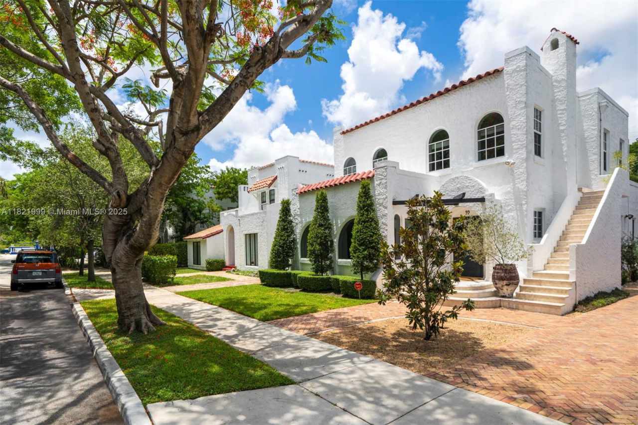 59 Northeast 42nd Street