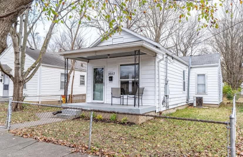 3757 Parthenia Avenue