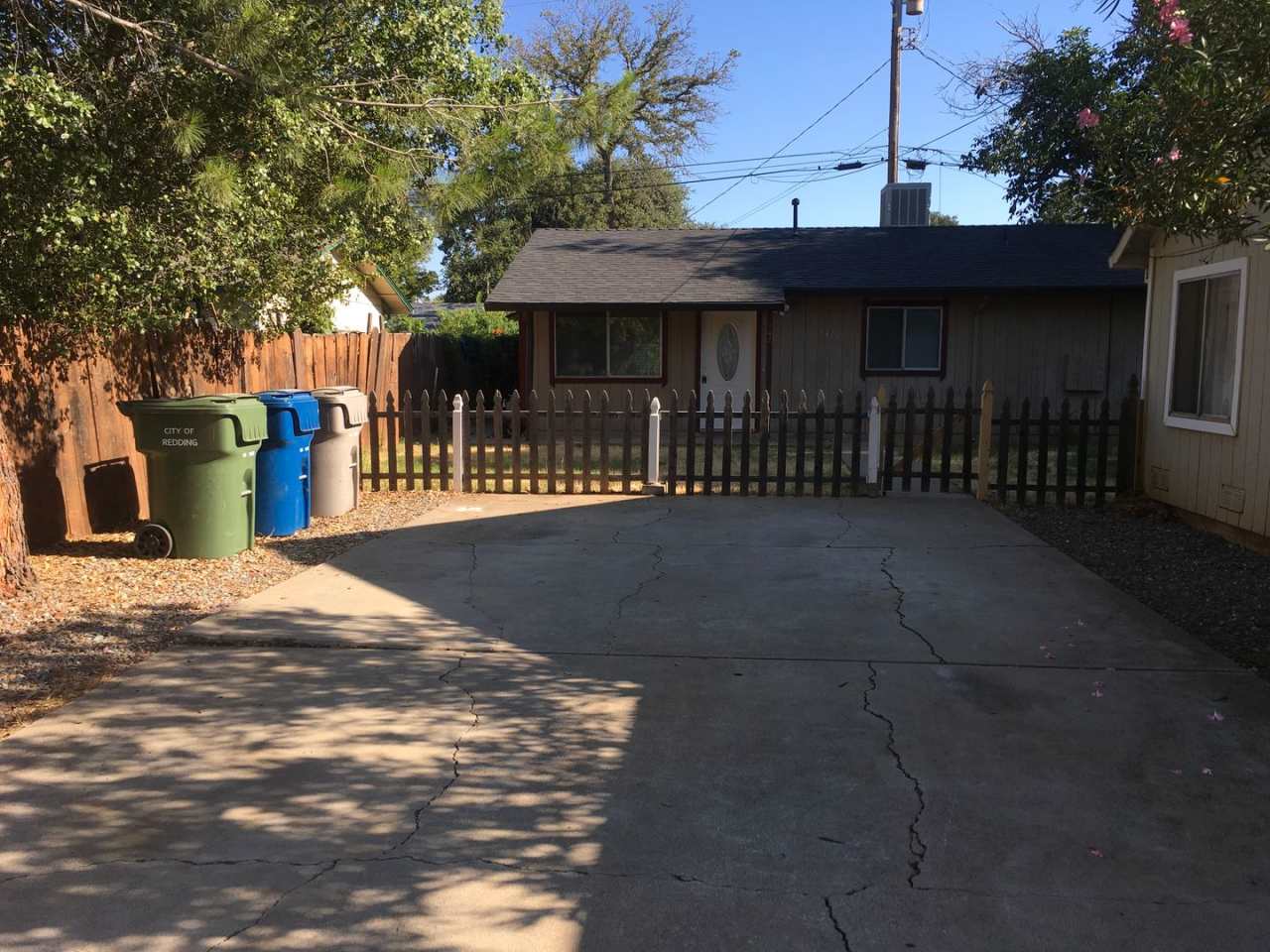 Charming 3-Bedroom Home with Fenced Yards