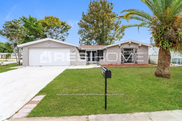 9200 Greenbriar Lane